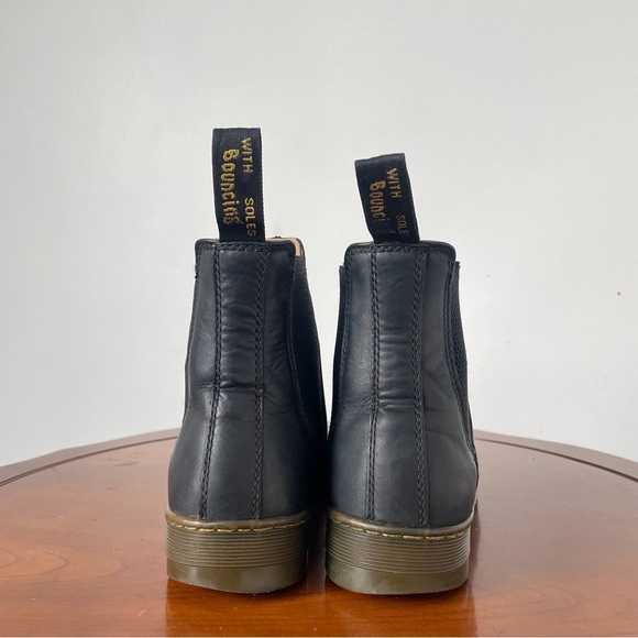 Dr. Martens Harrema Black Leather Unisex Chelsea Boots | US 8 - Picture 4 of 8